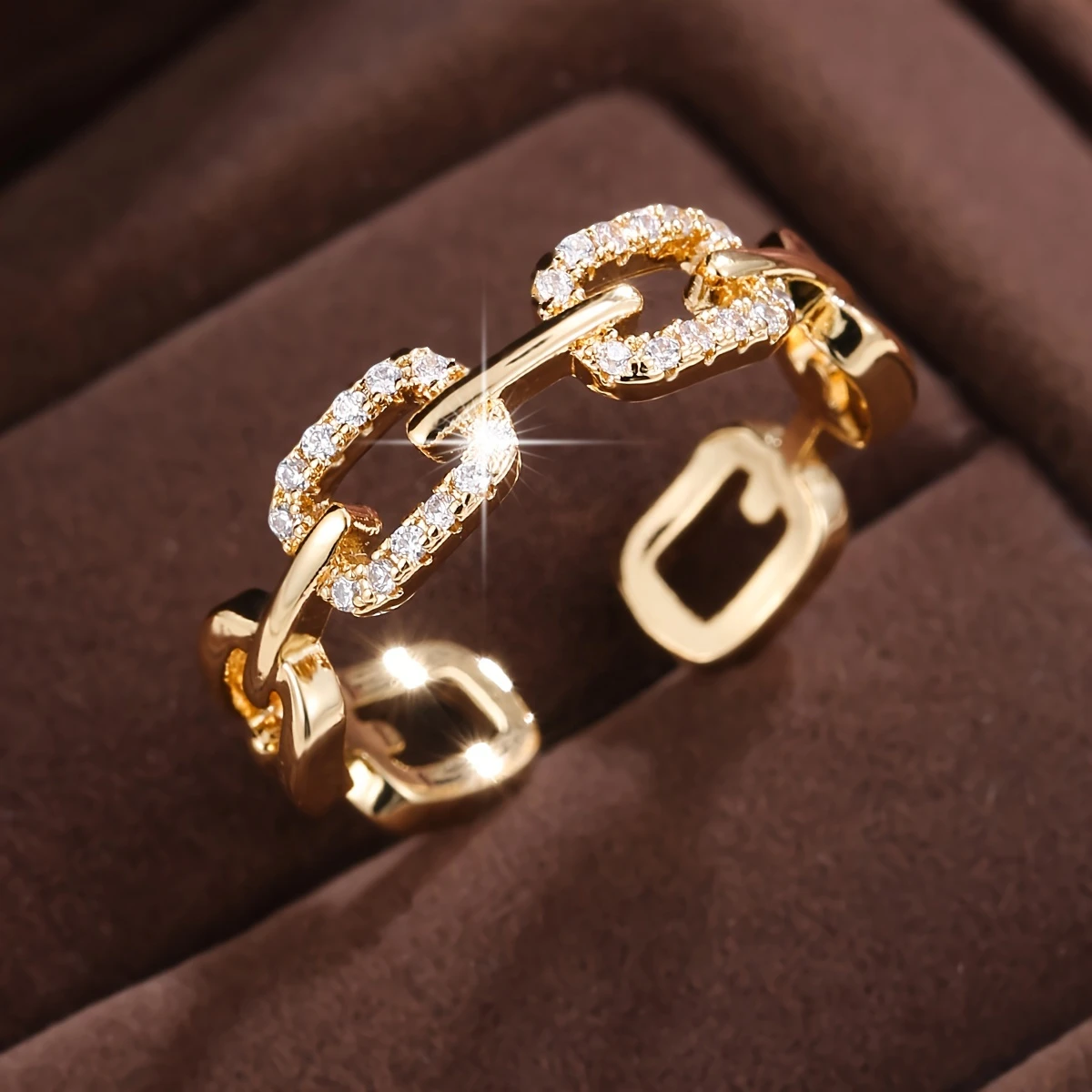 Anello in Oro “Catena Radiante”