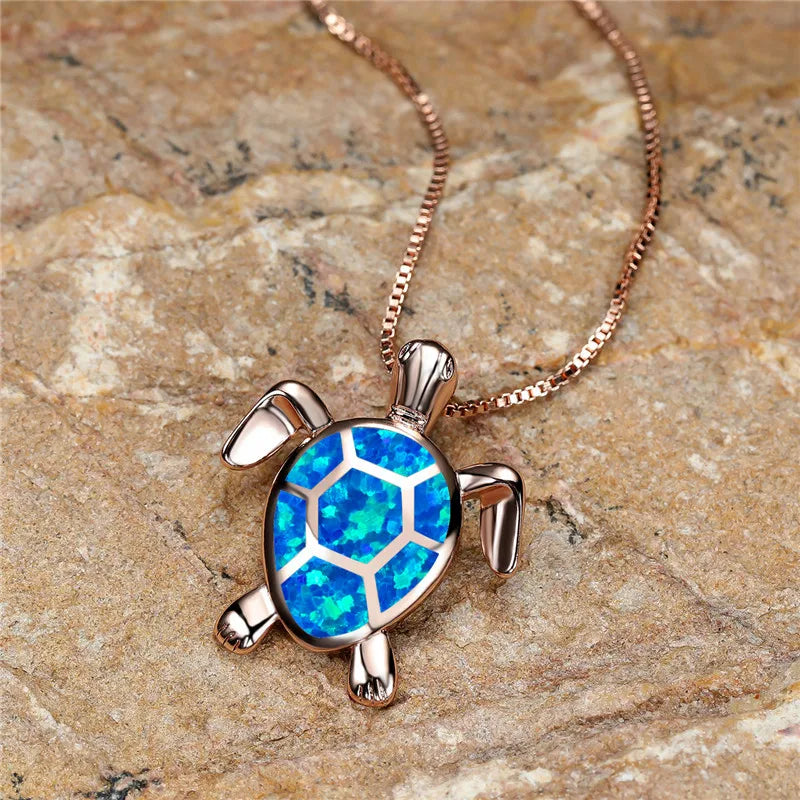Collana Pendente Tartaruga in Opale di Fuoco Verde Vintage