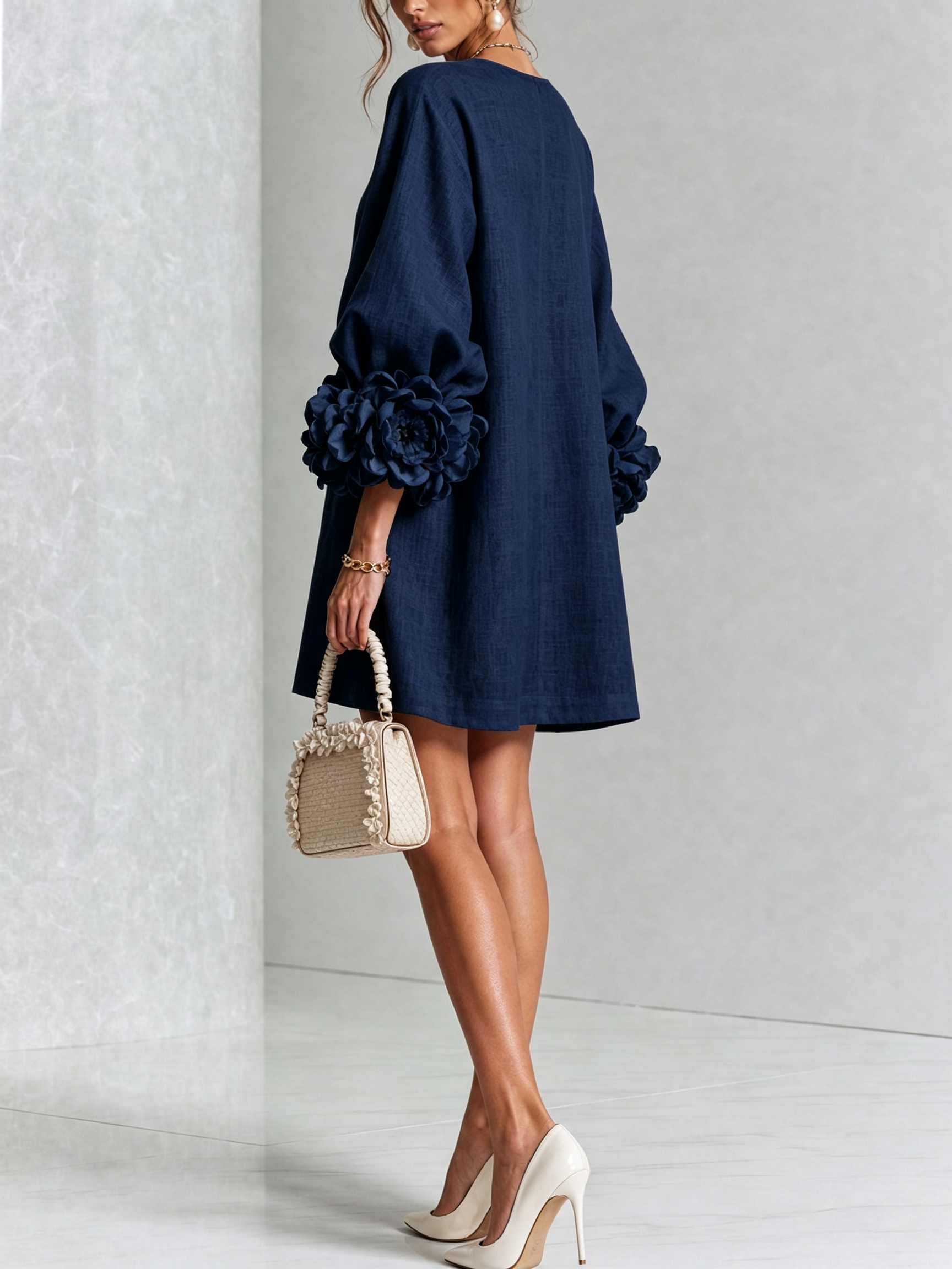Beatrice | Abito Elegante con Bottoni Floreali