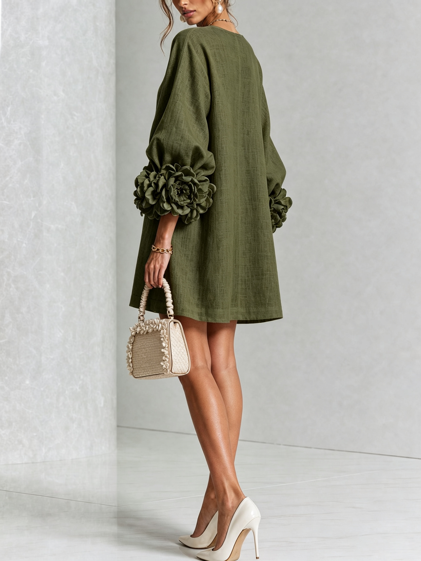 Beatrice | Abito Elegante con Bottoni Floreali
